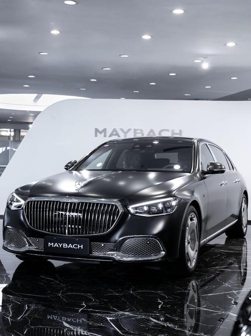 成都60岚图汽车的售后服务让用户无忧出行，迈巴赫未来的豪华车趋势